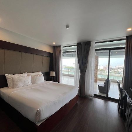 Moon Halo Hotel 下龍 外观 照片